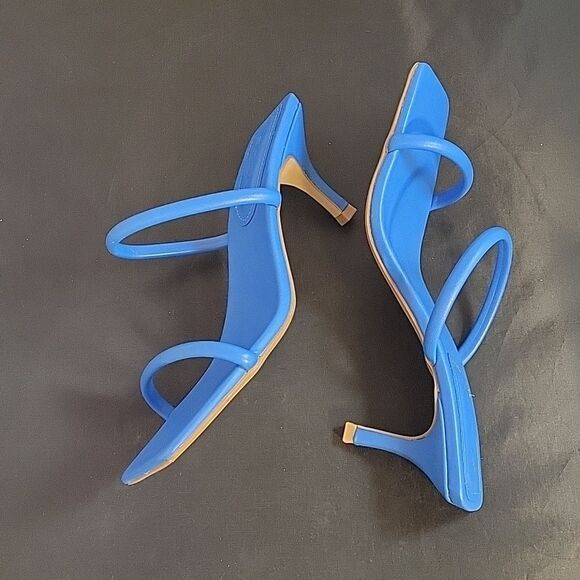 BRAND NEW SODA TWO-STRAP HEELED WOMEN"S SANDALS - Picture 7 of 16